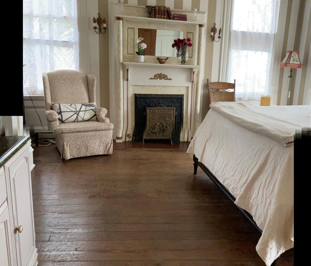 Coppersmith Inn Bed And Breakfast Galveston Exterior photo